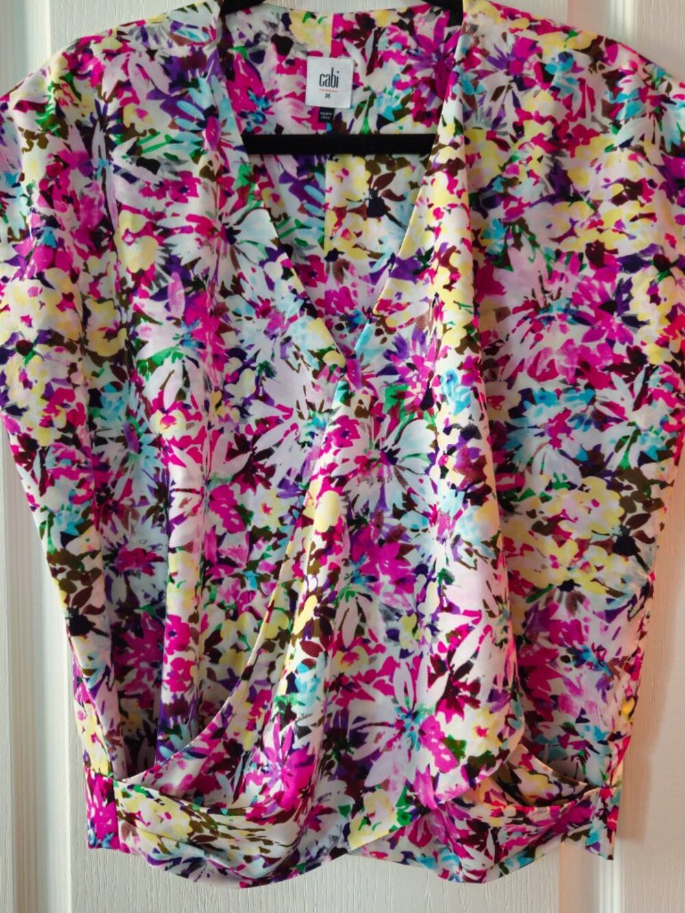 VINTAGE CAbi Eden Floral Wrap Top - Style #5211 - Sz M